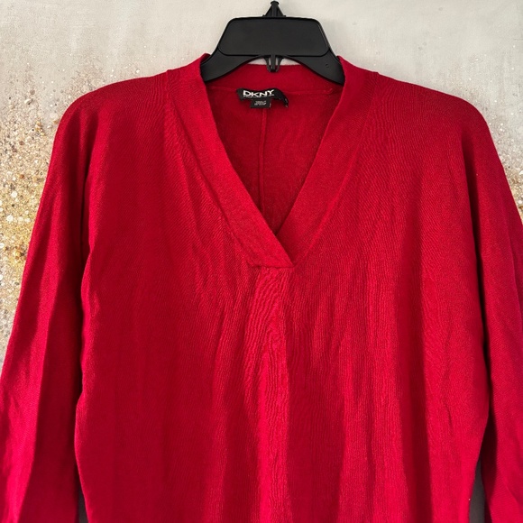 DKNY Sweater (NWOT) - Picture 3 of 11